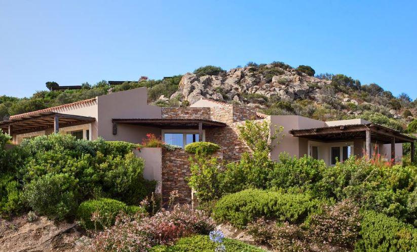 Baia Di Chia Resort Sardinia, Curio Collection By Hilton المظهر الخارجي الصورة